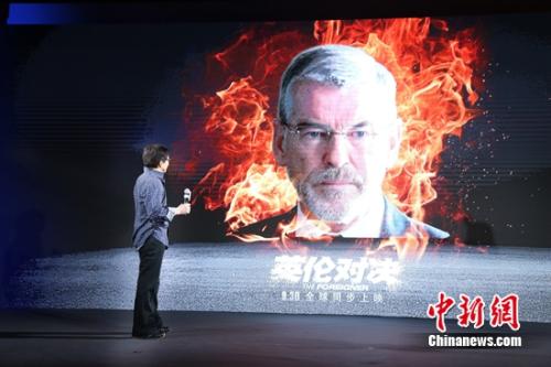 成龙：不想在好莱坞重复自我，而要超越自我(图6)