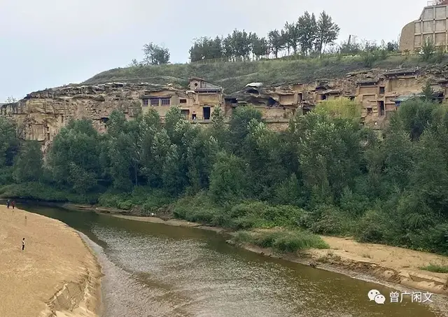 小中见大红石峡(图3) 小中见大红石峡(图3)