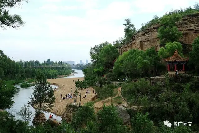小中见大红石峡(图1) 小中见大红石峡(图1)